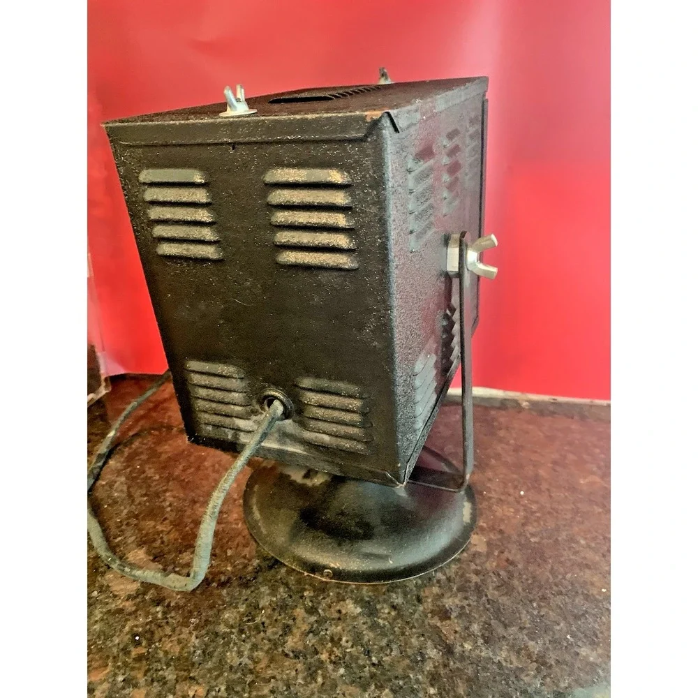 '40s Vintage Black Metal Stage Spotlight Incandescent- WORKS